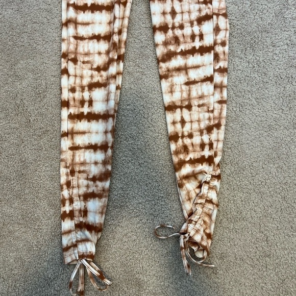 Tiger Mist Women’s Brown & White Leggings Size Small - Picture 4 of 12